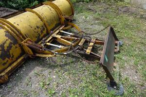 lot 1D image: 9 Skid Steer Snow Plow