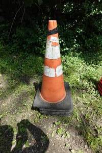 lot 145 image: 4 Traffic Cones