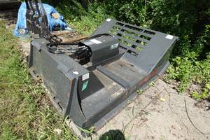lot 1C image: CID Heavy Duty Skid Steer Brush Cutter Attachment