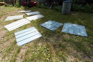 lot 153 image: Assorted Metal Siding Panels