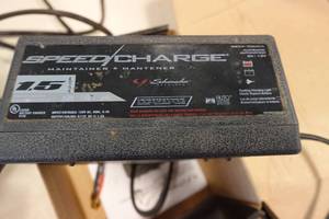 lot 311 image: Schumacher Speed Charge Battery Maintainer