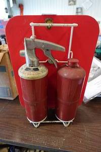 lot 315 image: Vintage Wall Mount Fire Extinguisher System