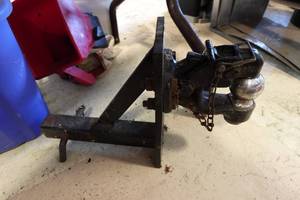lot 306 image: Heavy Duty Receiver with Ball and Pintle
