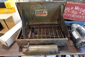 lot 285 image: Vintage Scotsman KampKook Camping Stove