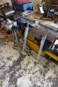 lot 284 image: Roller Stands