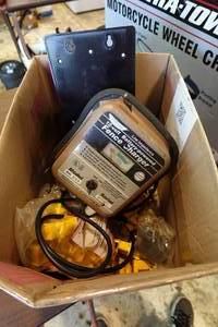 lot 254 image: Electric Fence Components