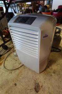 lot 278 image: LG Automatic Dehumidifier