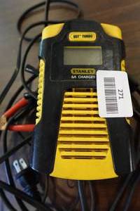 lot 271 image: Stanley 6A Charger