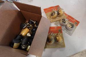lot 265 image: Plastic Ball Casters