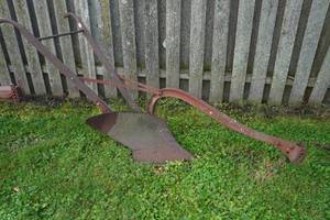 lot 3 image: Antique Single Bottom Plow