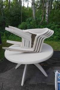 lot 25 image: 46 Round Patio Table and Chairs