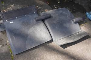 lot 29 image: Commercial Truck Mud Flaps