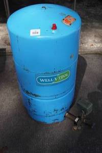 lot 19 image: Well-X-Trol Pressurized Well Tank