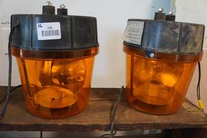 lot 109 image: 2 Beacon Lights