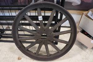 lot 122 image: Early Automotive Wood Wheel