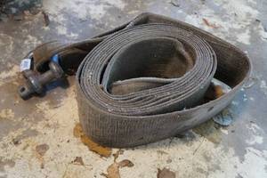 lot 40 image: Anchor Shackle with 6 Tow Strap