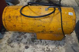 lot 38 image: Hy-Lo LP Forced Air Heater