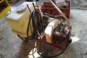 lot 33 image: Tow Behind Sprayer