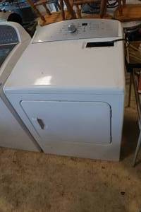 lot 56 image: Kenmore 600S Front Load Gas Dryer