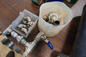 lot 214A image: Assorted Stainless Steel Fittings