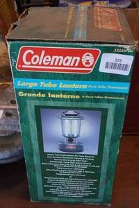 lot 225 image: Coleman Large Tube Lantern