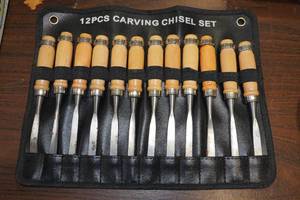 lot 211 image: 12 Piece Carving Chisel Set