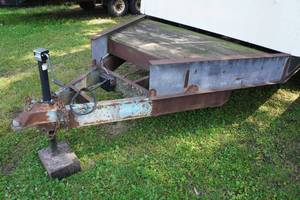 lot 1N image: Refrigerated Enclosed Trailer