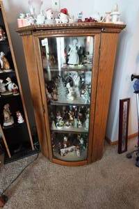 lot 154 image: Wood Display Cabinet with Curved Glass Door