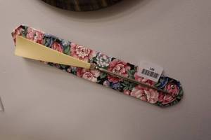 lot 138 image: Antique Button Hook Tool with White Shoe Horn