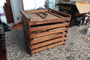 lot 429 image: Antique Humpty Dumpty Wood Egg Crate