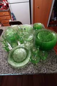 lot 438 image: Green Depression Glass Set - Plates, Cups, Accessories