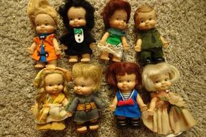 lot 360 image: Vintage PeeWee HeeWee Dolls