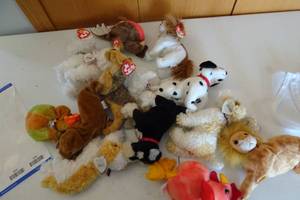 lot 575 image: Beanie Babies - Lion, Dalmatian, Turkey