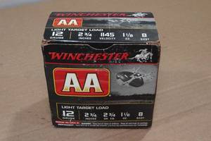 lot 167 image: 25 Winchester AA 20 Gauge 2-34 8 Shot Shotshells
