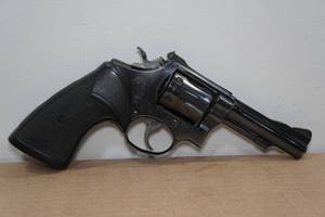 lot 1A image: Smith & Wesson Model 15 .38 S&W Spl Revolver - 4 Barrel