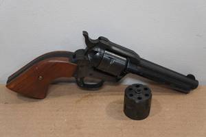 lot 1B image: Rohm GMBH Model 86 .22 Magnum Revolver with LR Cylinder
