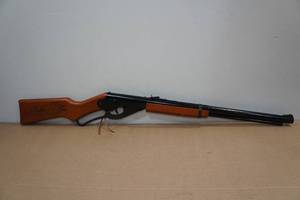 lot 9 image: Daisy Red Ryder BB Gun
