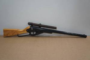 lot 11 image: Daisy BB Gun