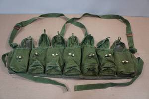lot 36 image: Vintage Chinese Army WWII Ammo Belt