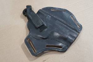 lot 63 image: Belt Gun Holster