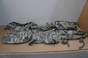 lot 88 image: 6 Molle II Waist Packs - ACU Pattern