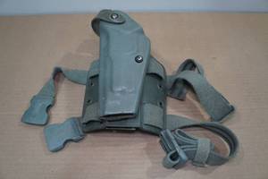 lot 92 image: Safariland Left Handed Drop Leg Holster