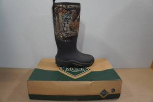 lot 103 image: Muck Boots Mens Woody Max Hunting Boots -Size 7
