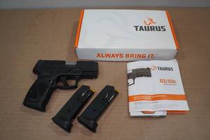 lot 1G image: Taurus G3C 9mm Semi-Auto Pistol - 3 Magazines