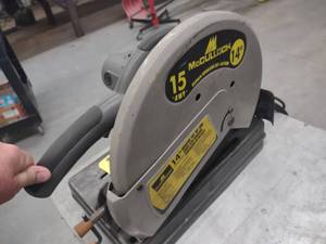 lot 43 image: McCulloch 14 Abrasive Chop Saw...