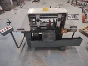 lot 7 image: Wilton Model 7040 Metal Cutting Ban...