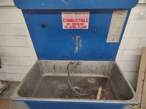 lot 20 image: Warnock Hersey Parts Washer with So...