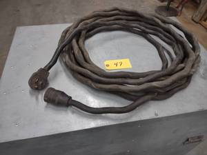 lot 47 image: Extension Cord, 220 Volt, 83x49...