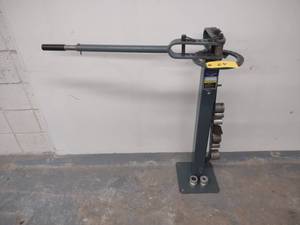 lot 24 image: Central Machinery Compact Bender...