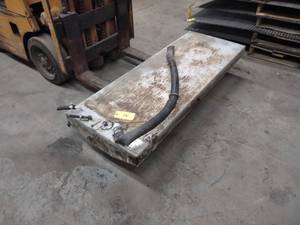 lot 74 image: Aluminum Boat Gas Tank, 30 Gallon, ...